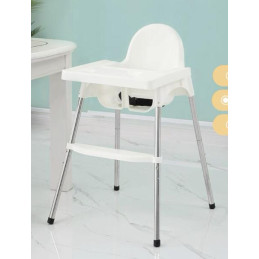 Białe regulowane krzesełko do karmienia z tacą