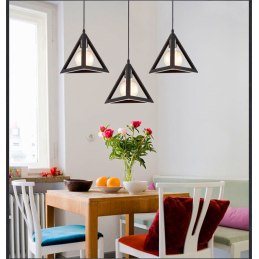 Lampa sufitowa loft trójkątna AT2-1SZ-Black czarna